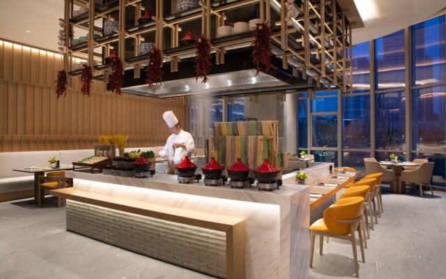 Hualuxe Yibin, An IHG Hotel