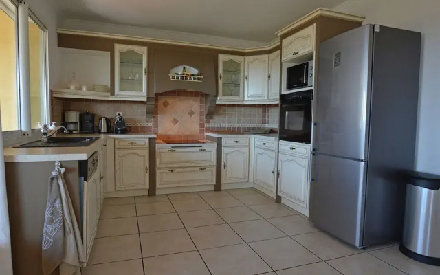 Beautiful Villa in Vidauban with Swimming Pool