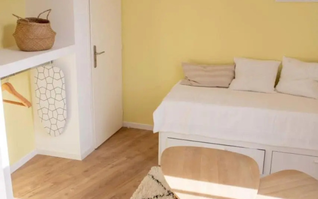 Modern studio with AC