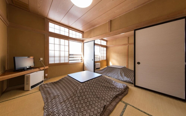 Uenohara Lodge YamanoIe
