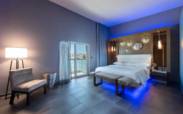 Shade Hotel