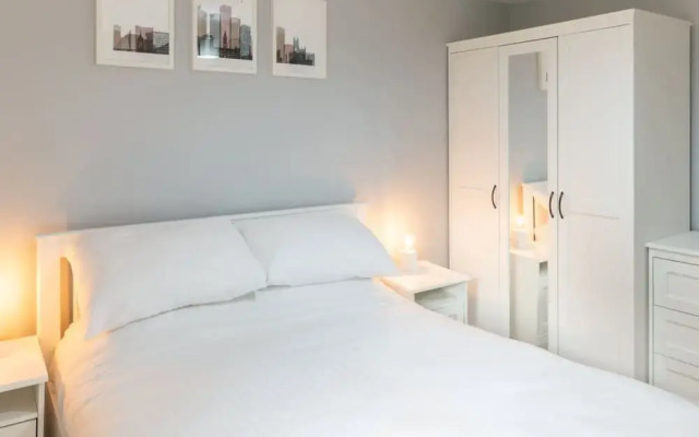 Host Stay Burton Road