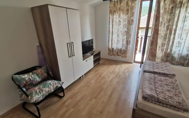 Guesthouse Zimovski