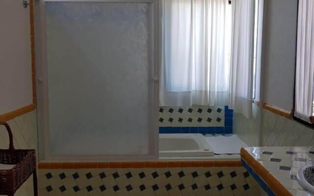 Linda Propiedad de 5 Habitaciones