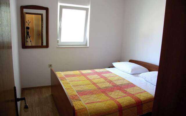 Apartment Nadica - free parking A3 Nin, Zadar riviera