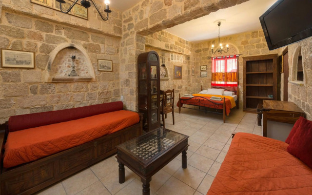 Spot Hotel