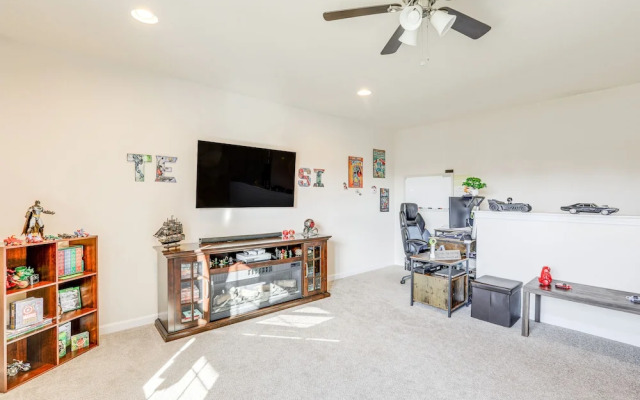 Spacious Ewing Township Home: Home Gym & Deck!