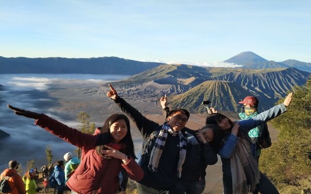 Van Santri Homestay Pemuteran