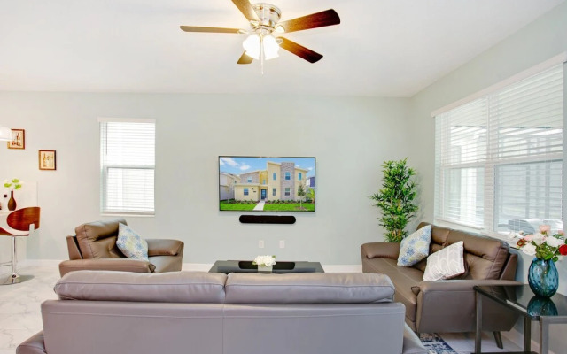 Bookmark Villa Story Lake 3