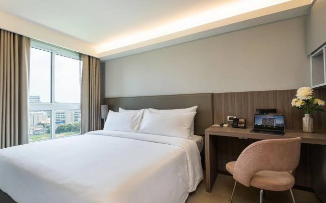 Maitria Hotel Rama 9 Bangkok Hotel