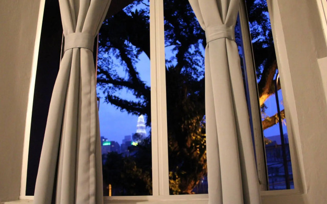 Victory Street Boutique Hotel