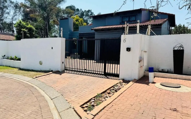 Villa Picasso - 3 Bed Villa