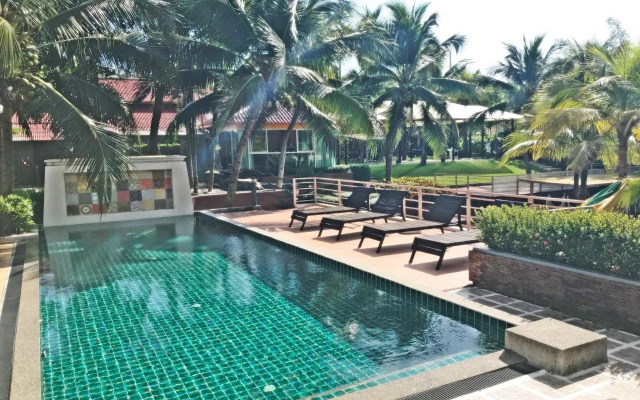 Royal Lee Resort & Spa