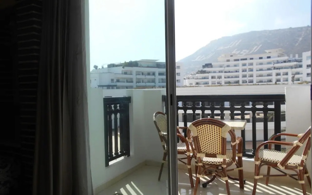 Luxurious Apartment in Marina Ref T23501