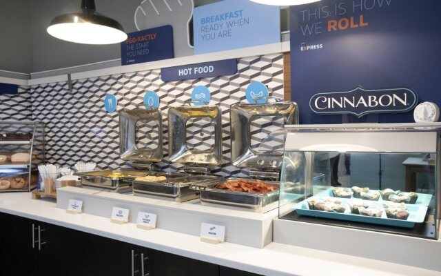 Holiday Inn Express Hotel & Suites Chester by IHG