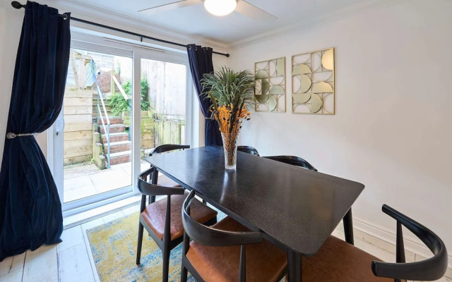 Host Stay Blueberry House