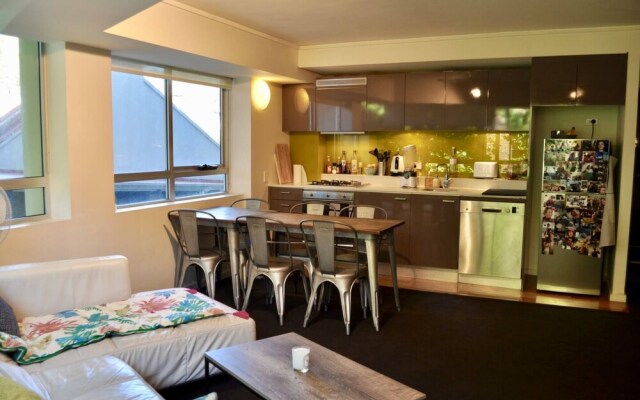 Beautiful Inner Sydney Apartment By Central Station