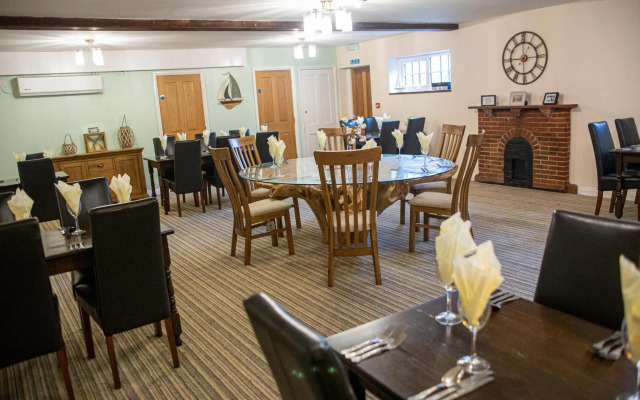 Sutton Staithe Hotel