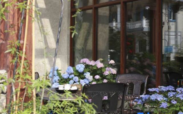 Bushe Banjuan Hostel