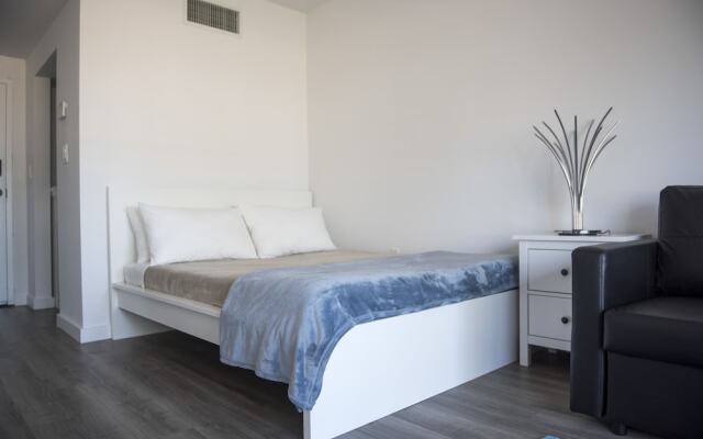 SoBe 12th and Ocean Suites