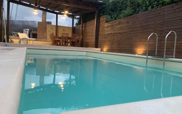 Trilocale In Villa Con Piscina - Clima E Wi-fi