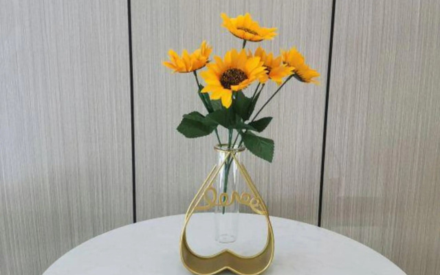 Qingman Light Luxury Hotel (Linping Qiosi Subway Station)