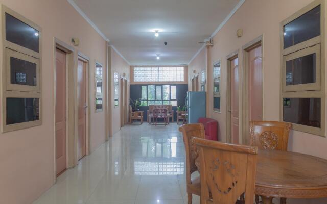 OYO 789 Pelangi Guest House