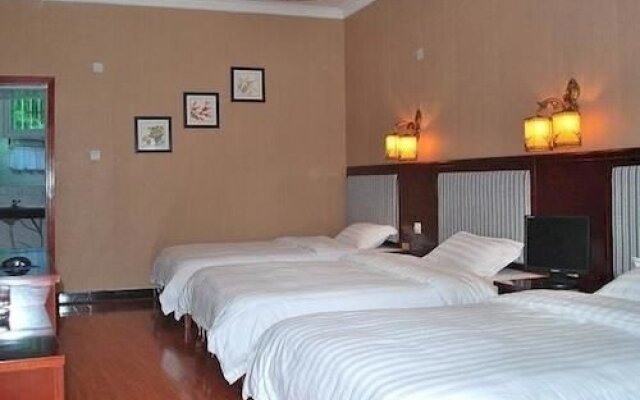 Fenghuang Guang Feng Lou Hotel