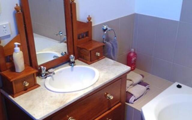 Redwing Bed and Breakfast