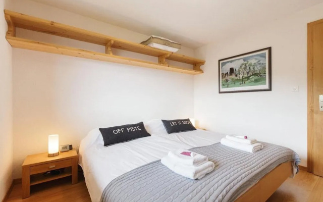 La Taniere - Cozy Chalet With Incredible Views and Parking