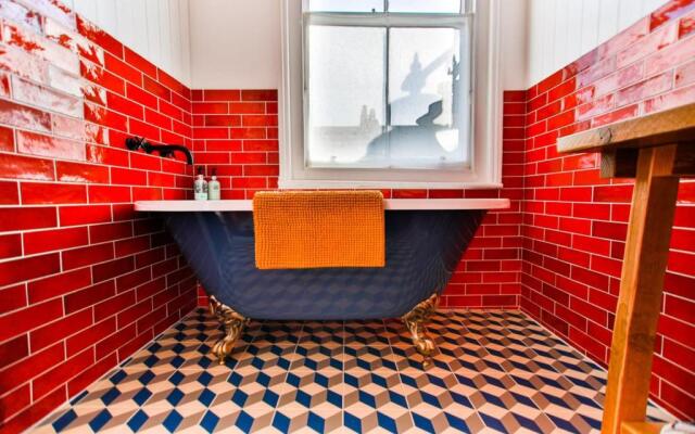 Boutique Apartment on Kings Road