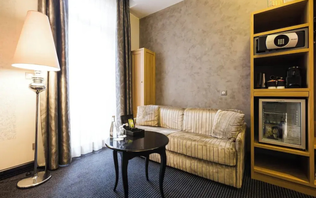 Plaza Madeleine Hotel & Spa