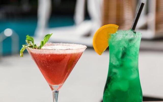 Maani Muscat Hotel & Suites