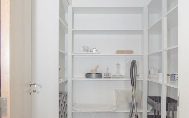 Liiiving - Bright Light Apartment