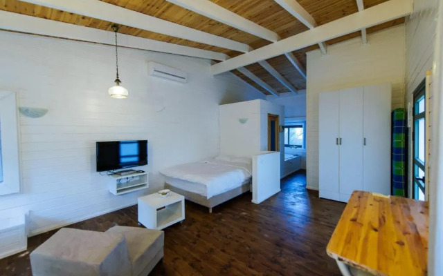 Somewhere - Chalets in the Arava