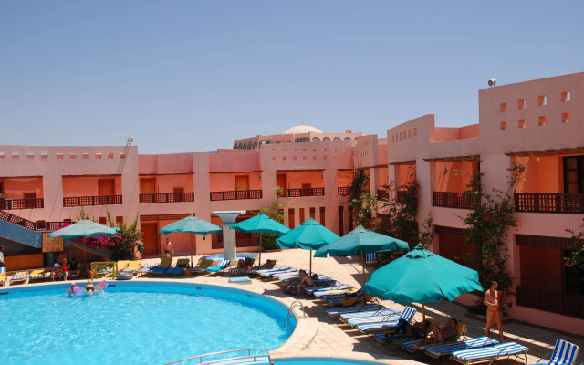Blend Club Aqua Resort