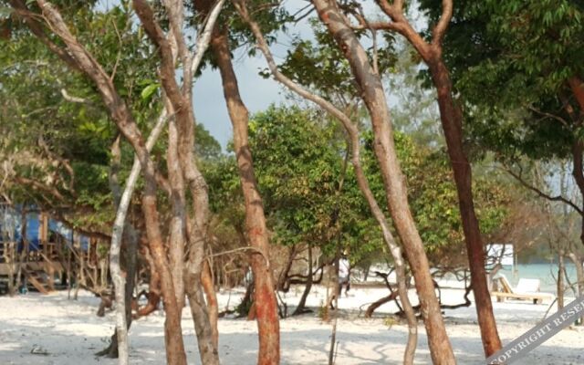 Natural Island Bungalows