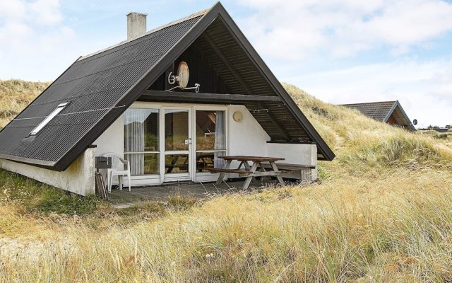 Quaint Holiday Home With Naturalistic Views in Ringkøbing