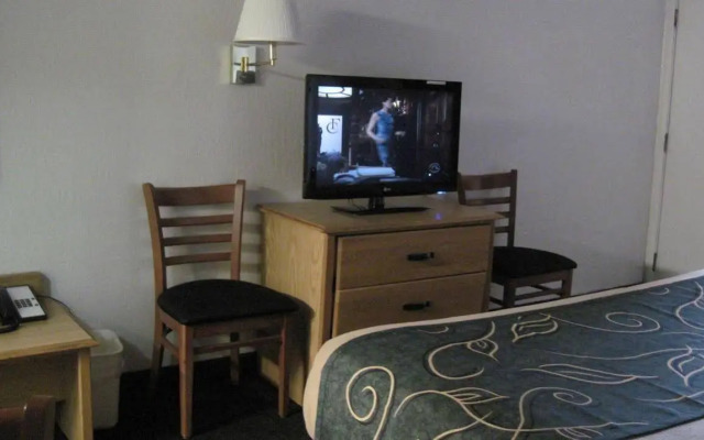 Travelodge by Wyndham Winslow