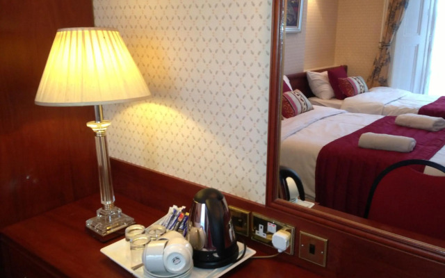 Avon Hotel