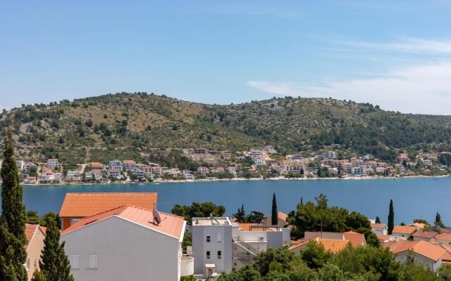 Apartments Maja in Rogoznica