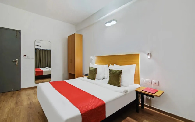 OYO Townhouse 030 Ashram Road Ahmedabad