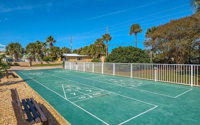Pelican Walk 904