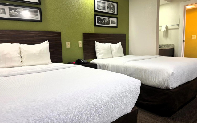 Travelodge by Wyndham Flowood