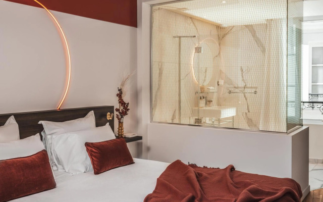 Seven Hotel Paris