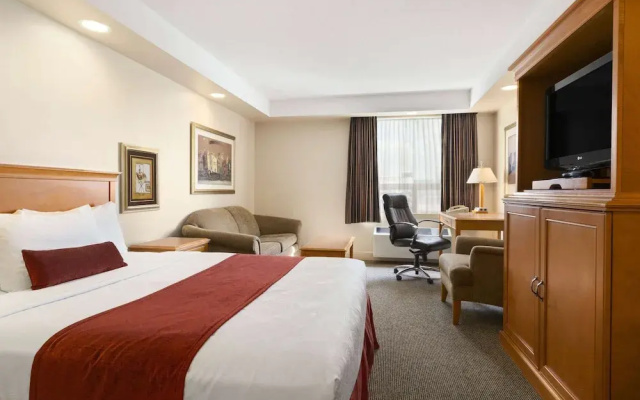 TRAVELODGE