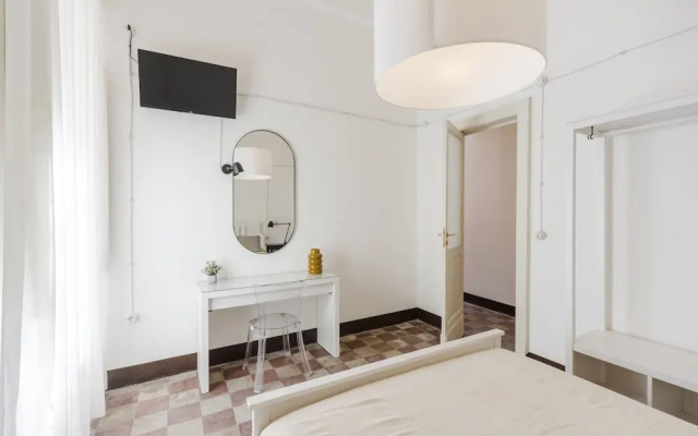 Urban Garden Apartment