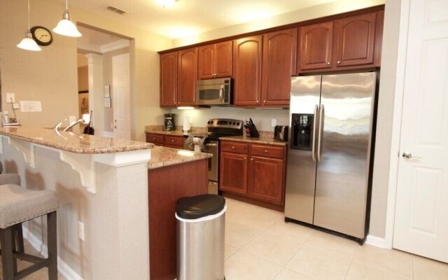 10-106 2 Bedroom Condo by RedAwning