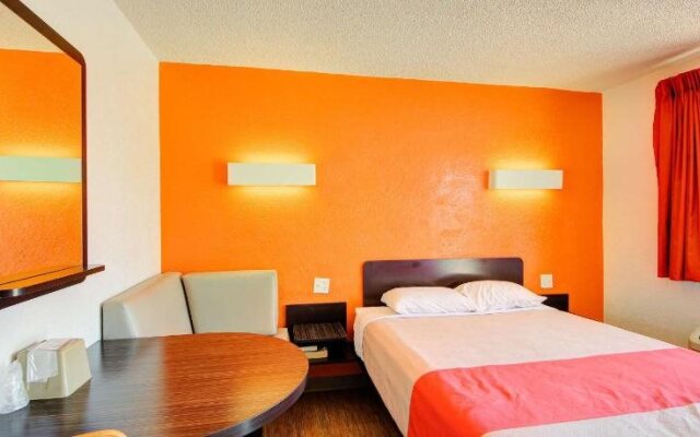 Economy Hotel Plus Oklahoma City