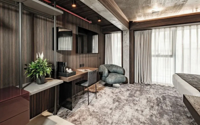 Fitch Hotel